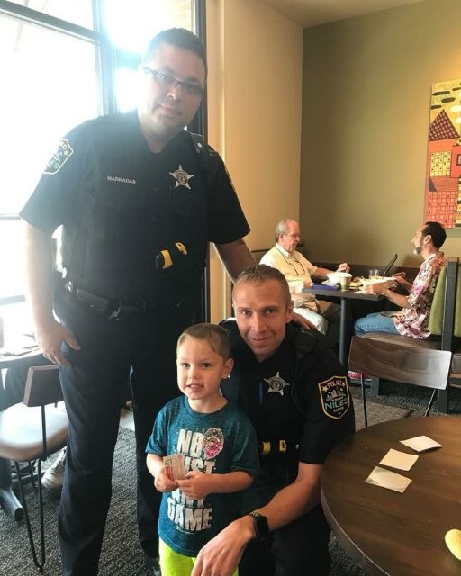 MY SON SPOTTED TWO OFFICERS AT LUNCH—AND INSISTED ON DOING SOMETHING I DIDN’T EXPECT